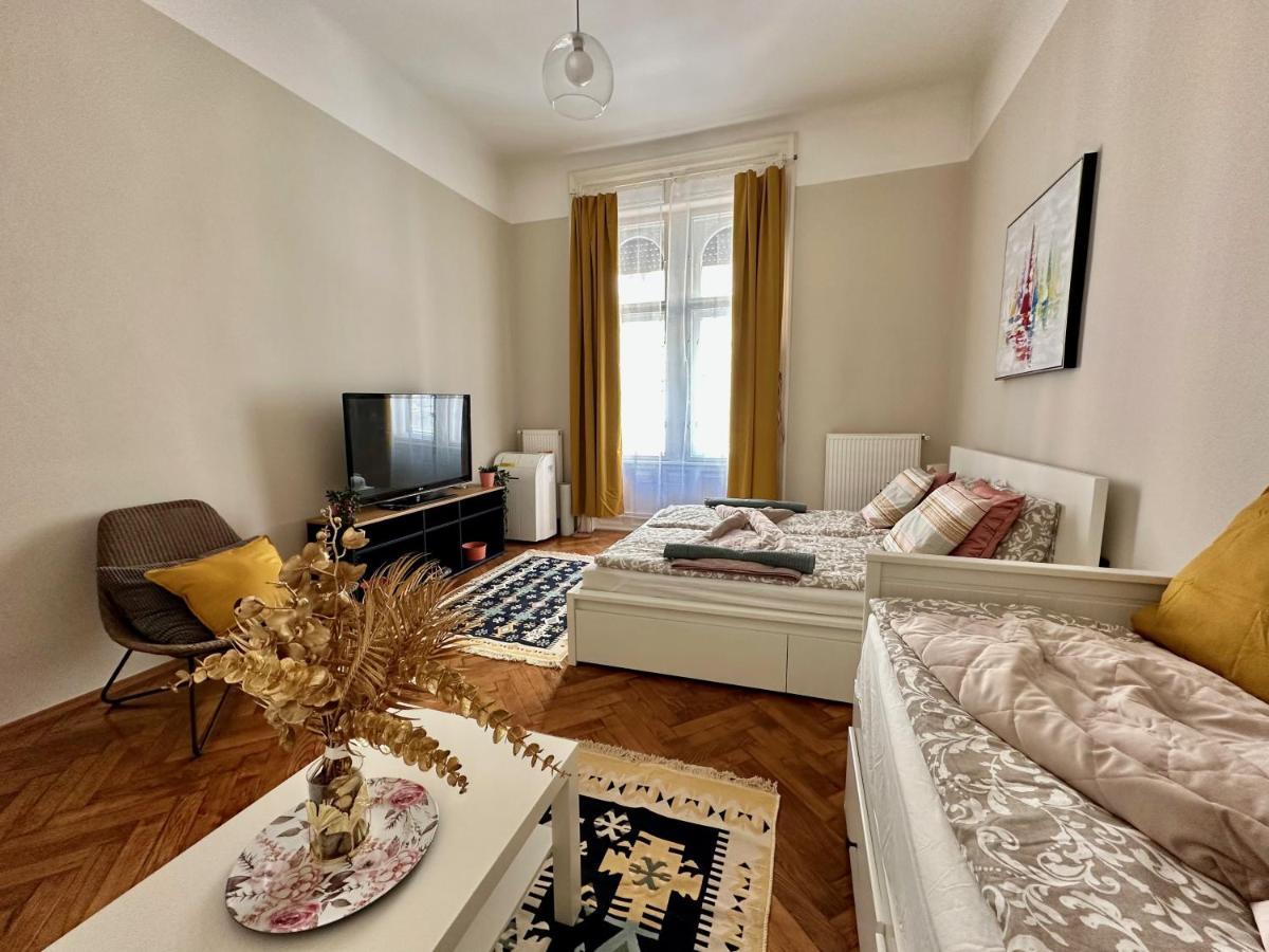 Weinerhouse Design Apartment Будапеща Екстериор снимка